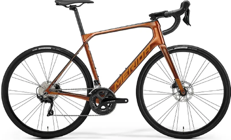 Merida Scultura Endurance 4000: 22Spd Disc Brake Road Bike-Bronze